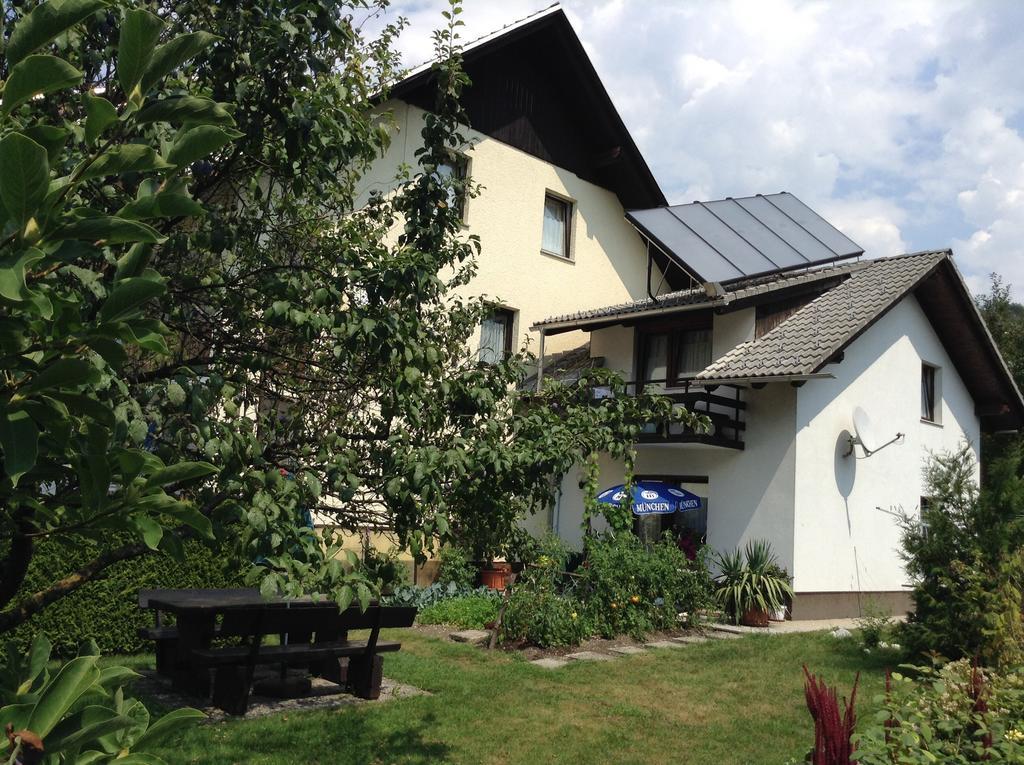 Apartments Pod Rodico Bohinjska Bistrica Szoba fotó